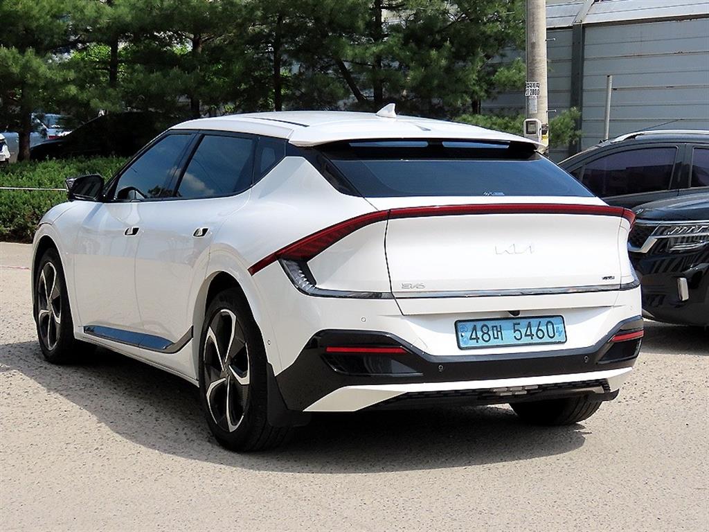 KIA EV6 - Vista 3