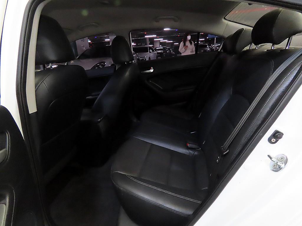 KIA K3 - Vista 7