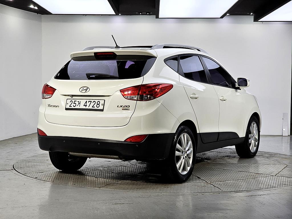 HYUNDAI Tucson - Vista 4