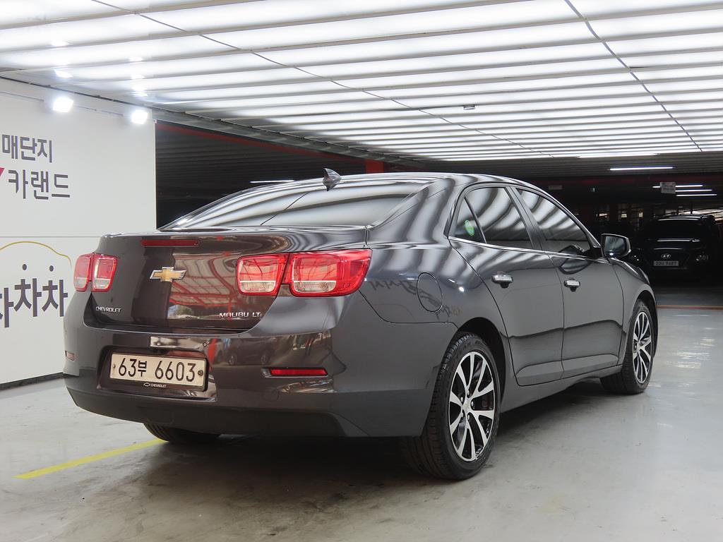 Chevrolet Malibu - Vista 4