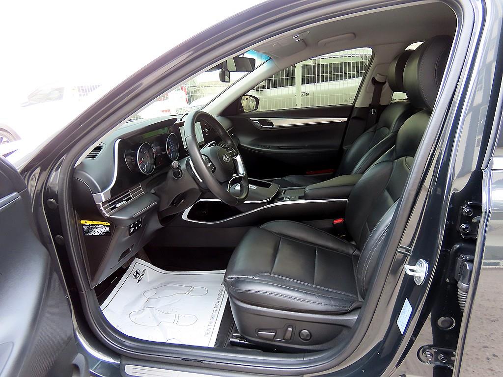HYUNDAI Grandeur - Vista 5