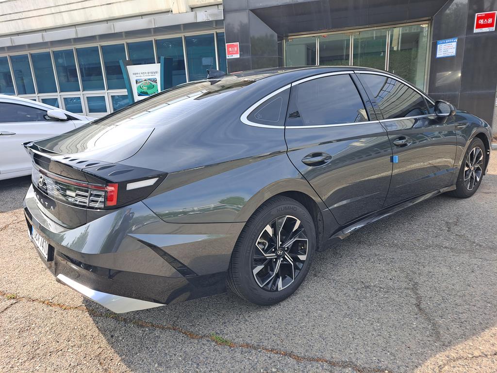 HYUNDAI Sonata - Vista 5