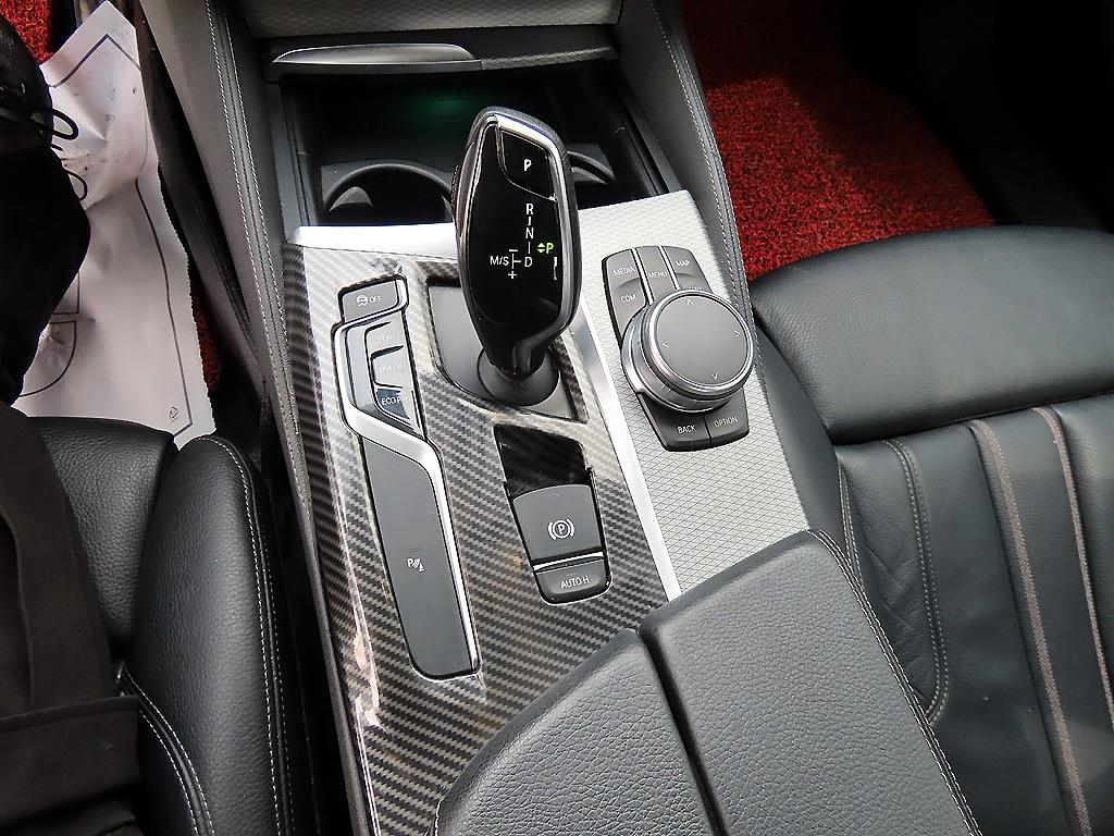 BMW 5 Series - Vista 11