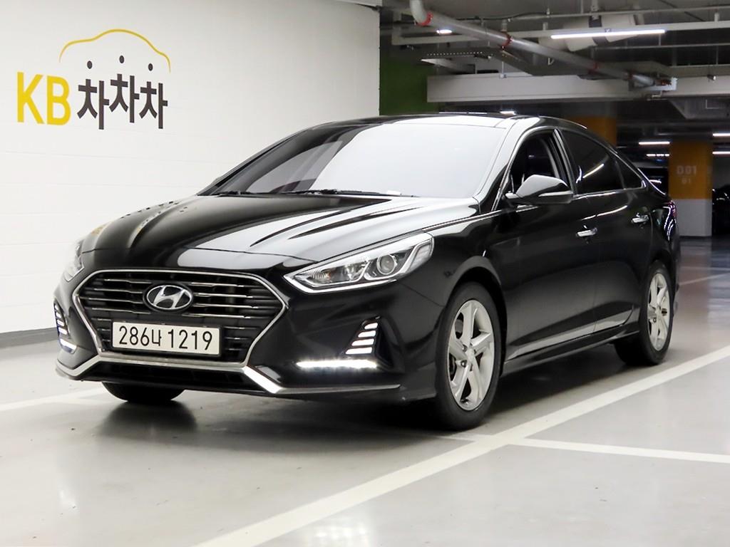 HYUNDAI Sonata - Vista 2