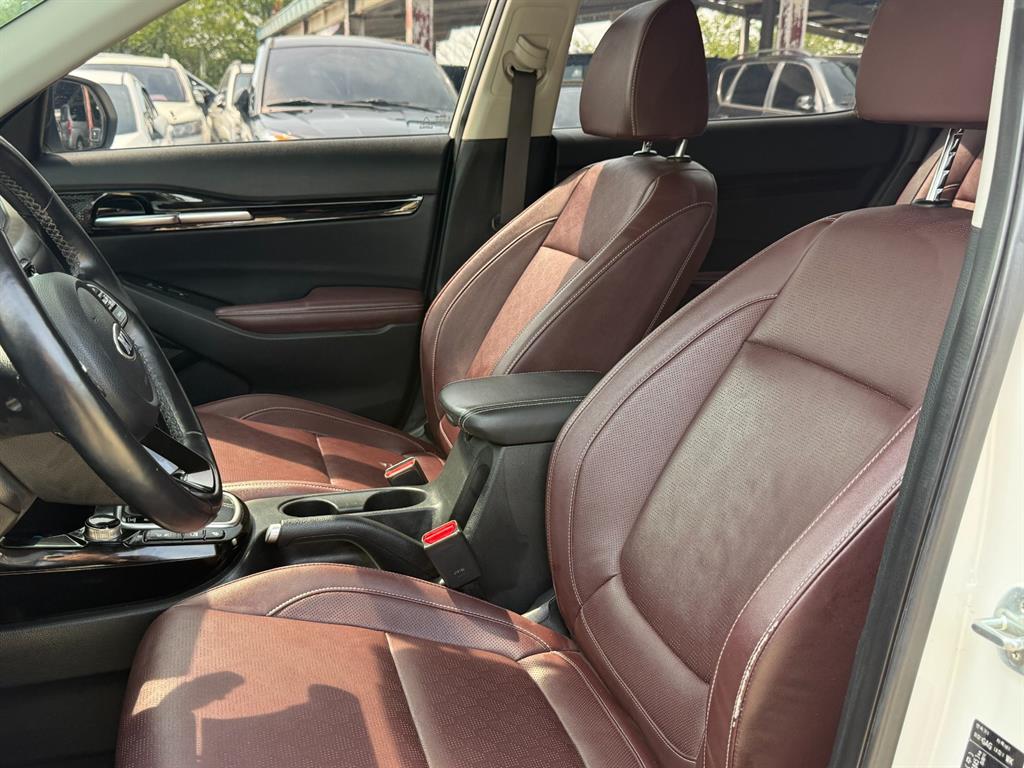 KIA Seltos - Vista 9