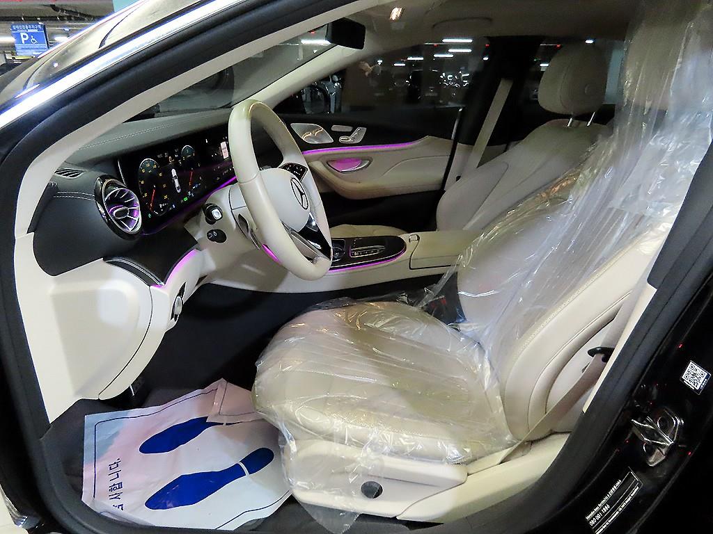 Mercedes Benz CLS Class - Vista 6