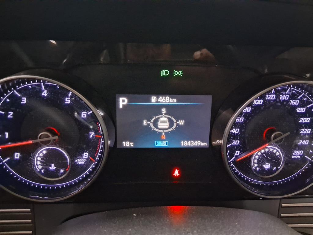HYUNDAI Grandeur - Vista 12