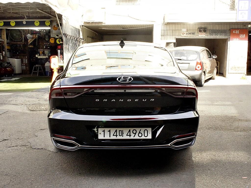 HYUNDAI Grandeur - Vista 5