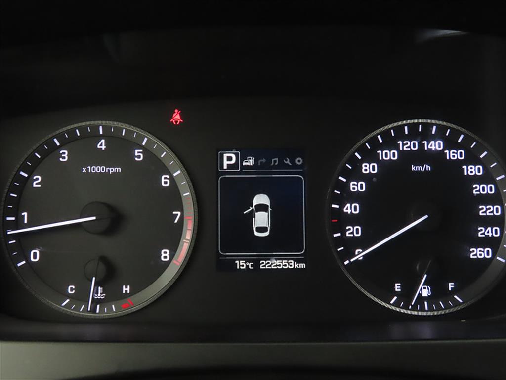 HYUNDAI Sonata - Vista 8