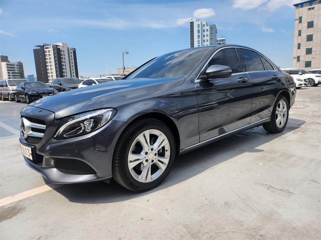 Mercedes Benz C Class - Vista 2