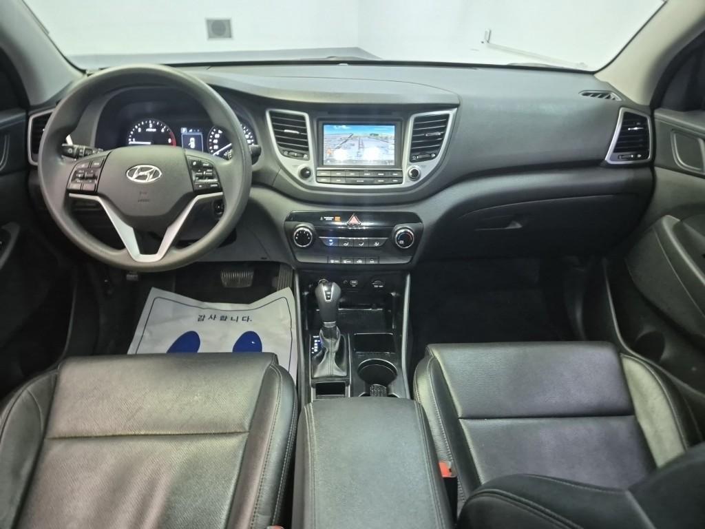 HYUNDAI Tucson - Vista 7