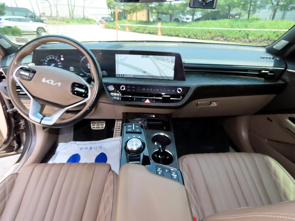 KIA K8 - Vista 7