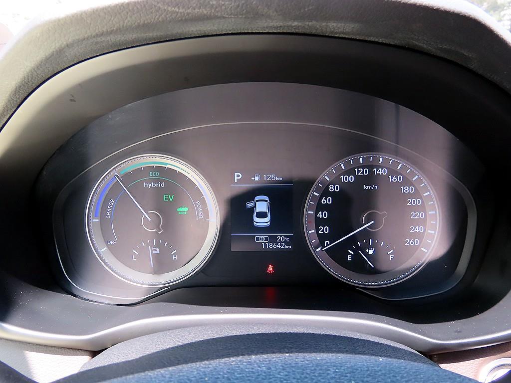 HYUNDAI Grandeur - Vista 9