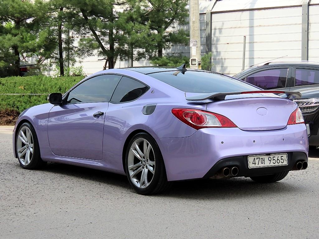 HYUNDAI Genesis - Vista 3