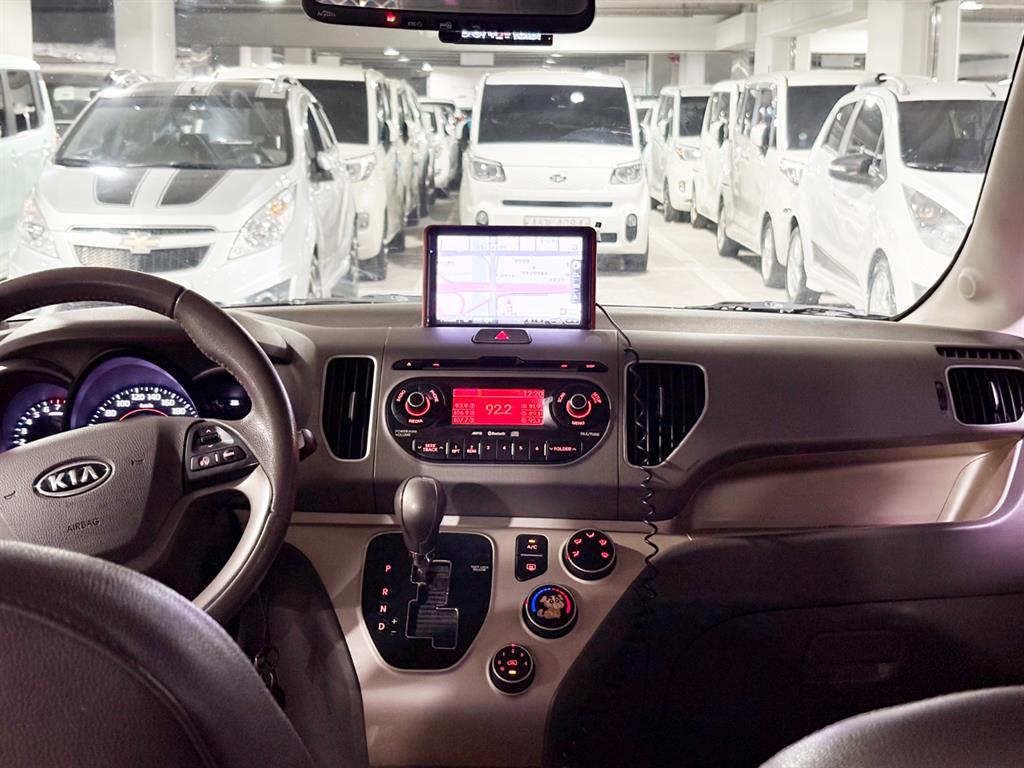 KIA Ray - Vista 8