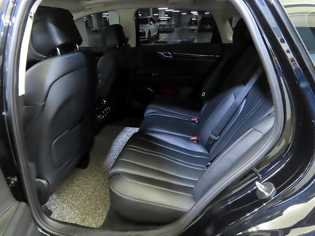 Genesis G80 - Vista 7