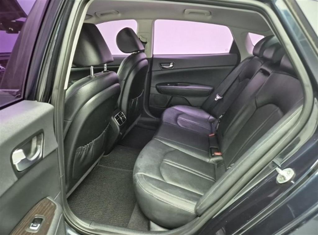 KIA K5 - Vista 12