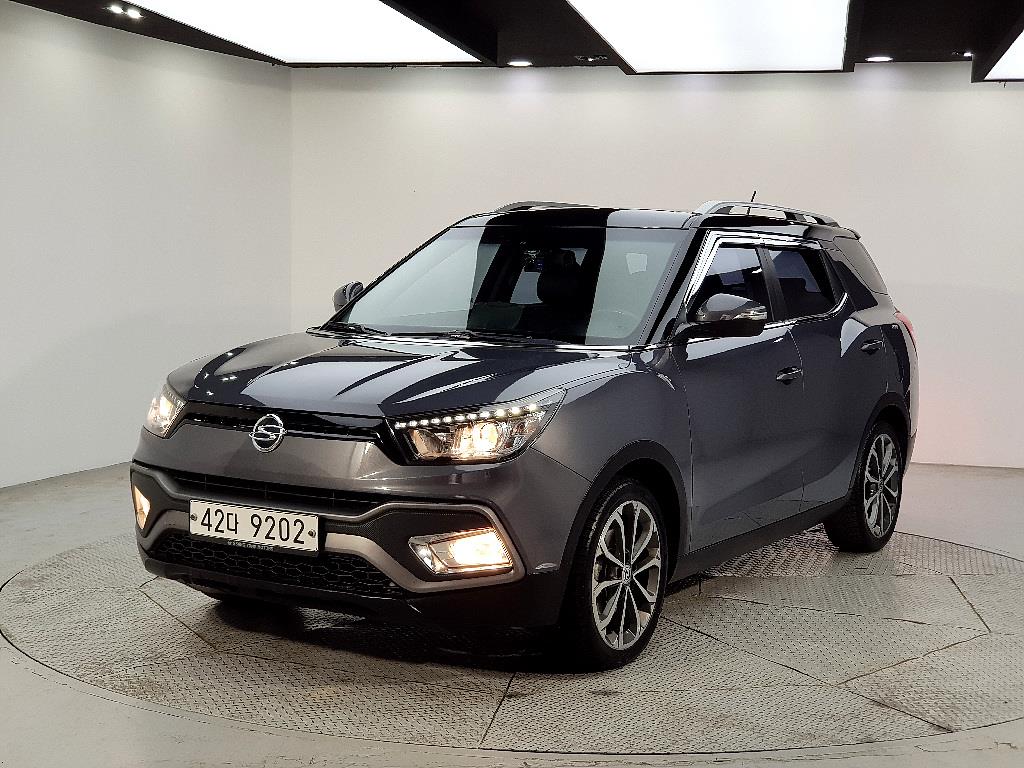 Ssangyong Tivoli 2017 Gris - Importación desde Corea - HF Imports Iquique - Foto 1