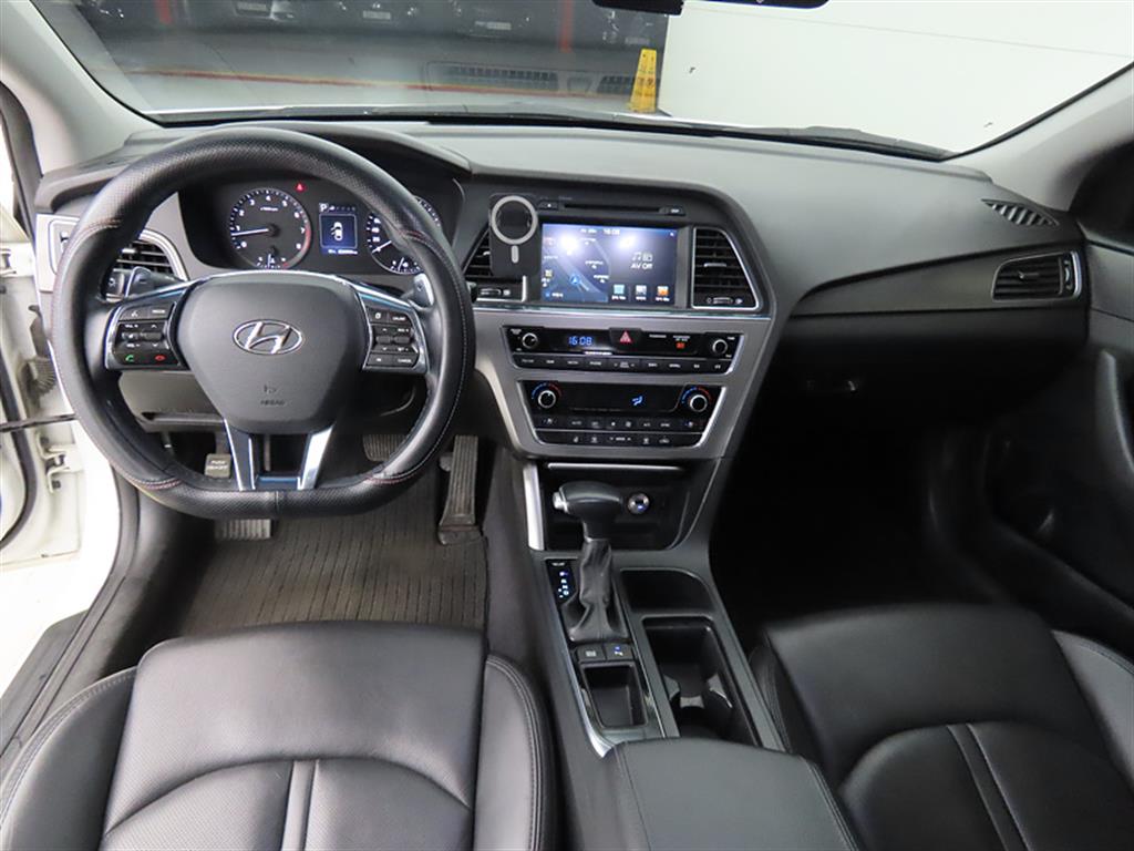 HYUNDAI Sonata - Vista 7