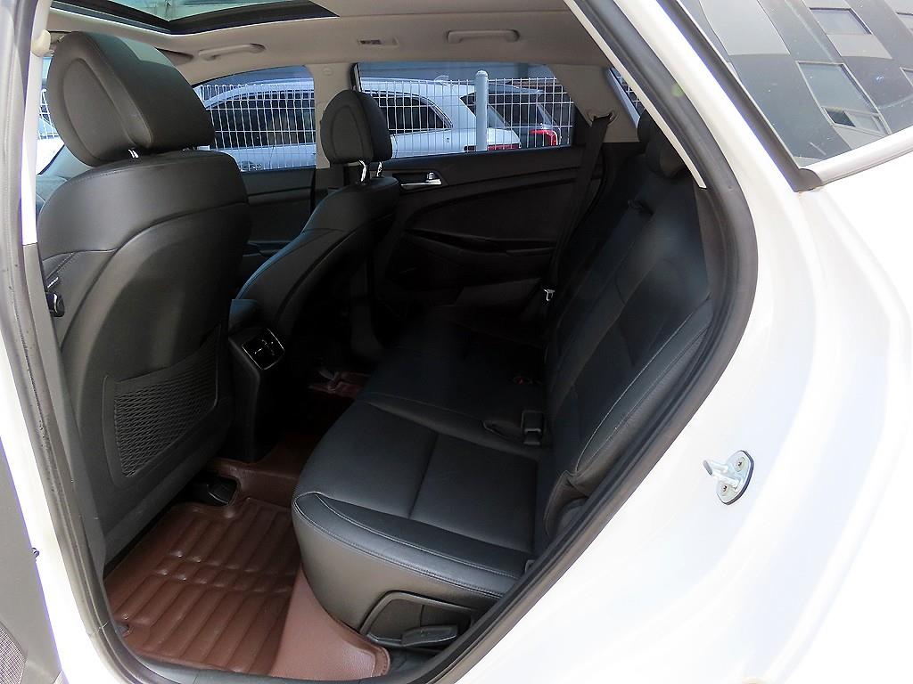 HYUNDAI Tucson - Vista 6