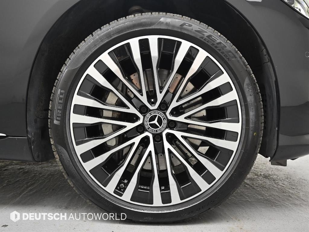 Mercedes Benz S Class - Vista 5