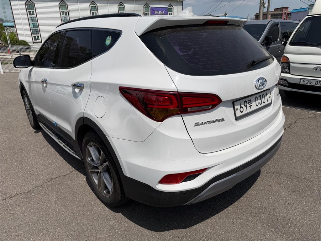 HYUNDAI Santa Fe - Vista 3