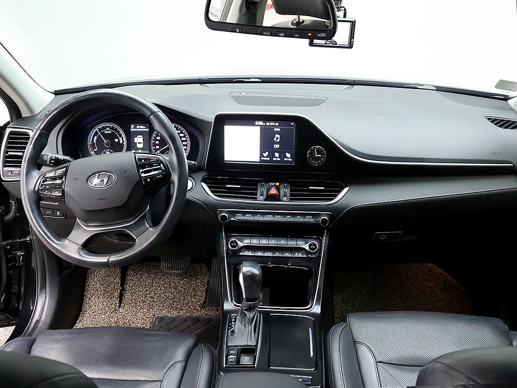 HYUNDAI Grandeur - Vista 9