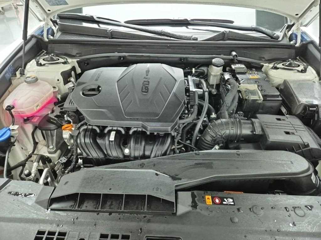 HYUNDAI Grandeur - Vista 5