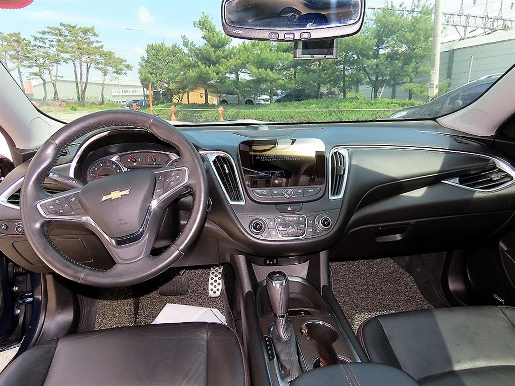 Chevrolet Malibu - Vista 7