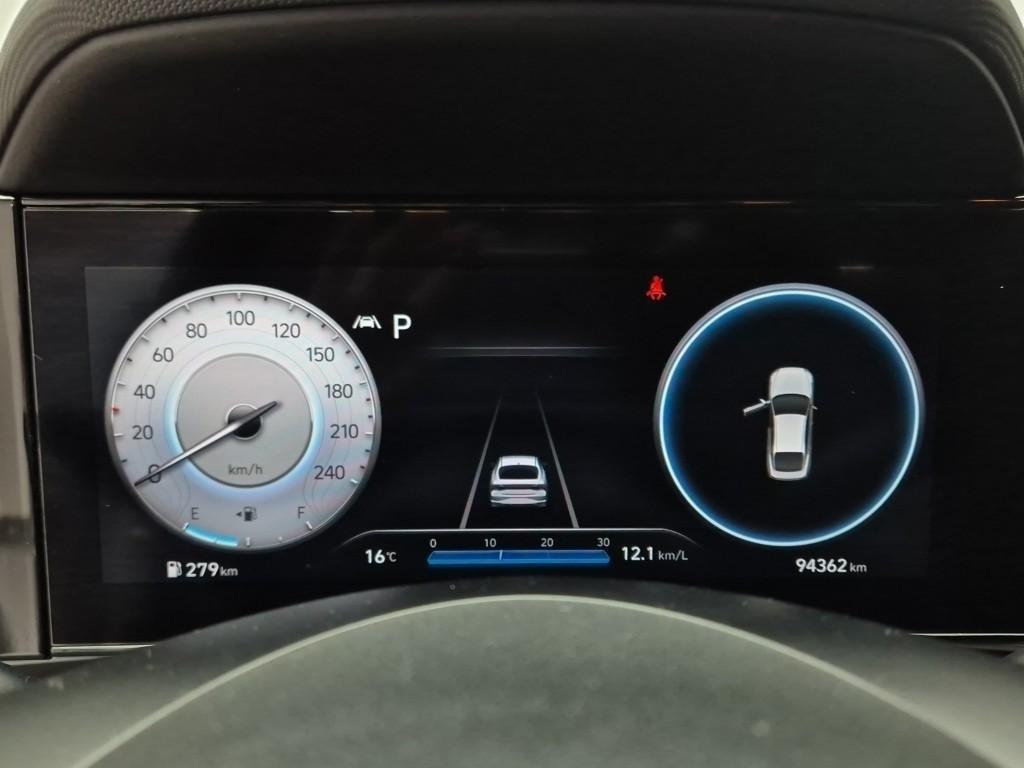 HYUNDAI Avante - Vista 6