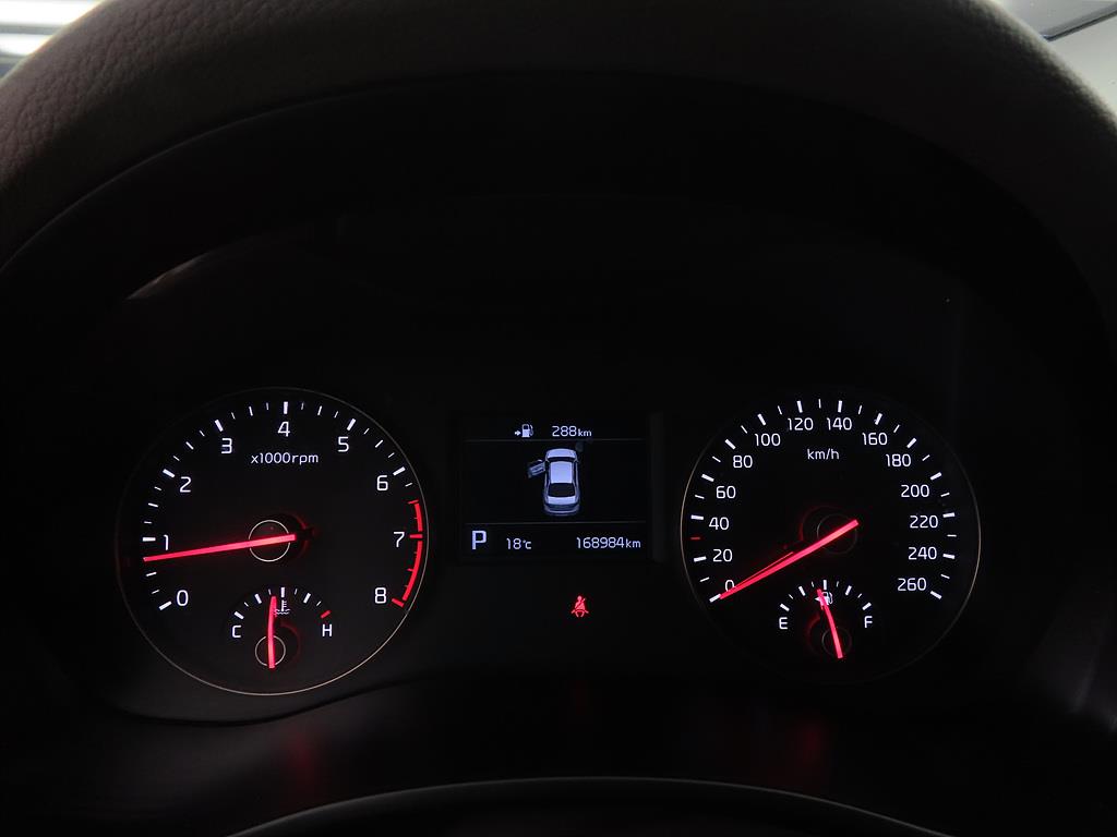 KIA K7 - Vista 9