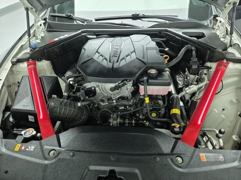 KIA Stinger - Vista 5
