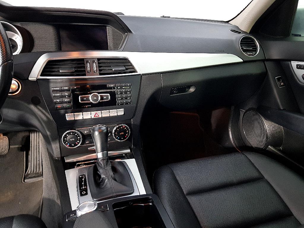 Mercedes Benz C Class - Vista 10