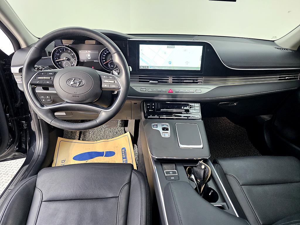 HYUNDAI Grandeur - Vista 5