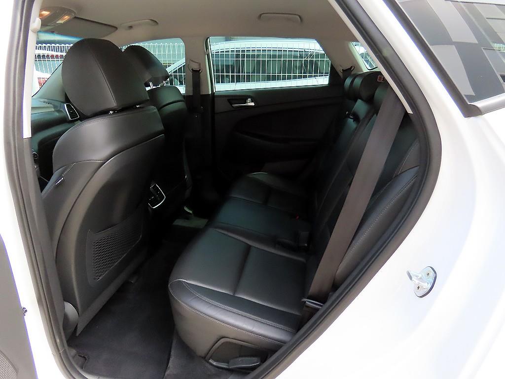 HYUNDAI Tucson - Vista 6