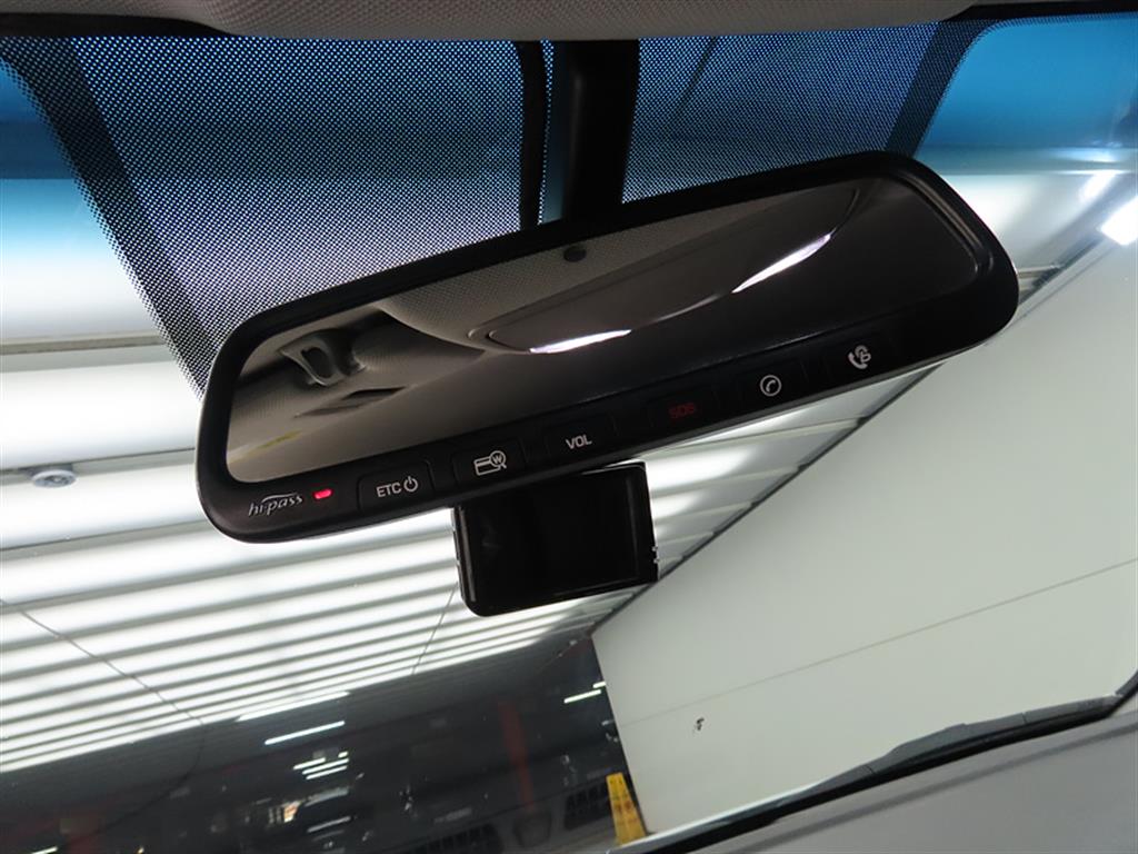 HYUNDAI Sonata - Vista 11