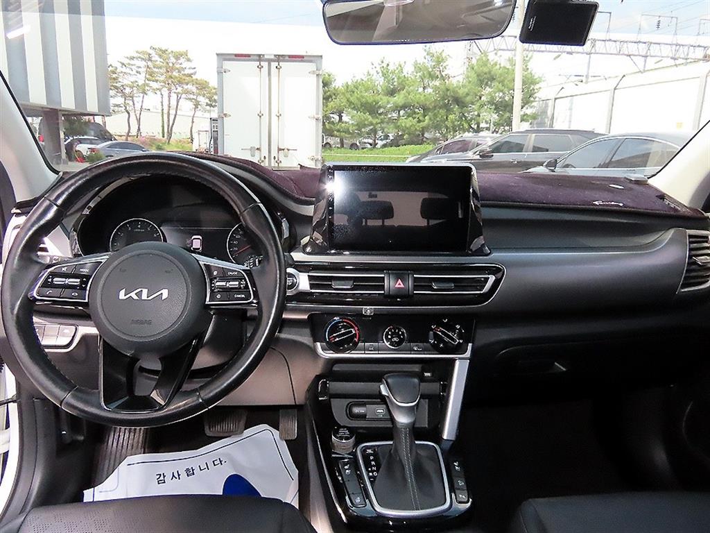 KIA Seltos - Vista 7