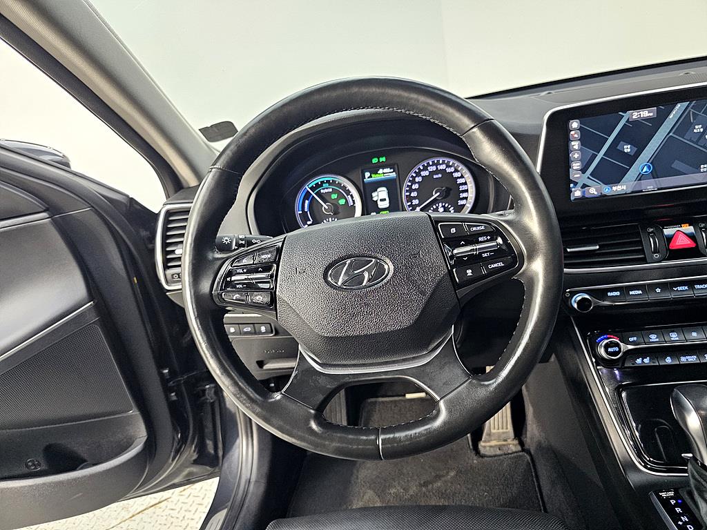 HYUNDAI Grandeur - Vista 12