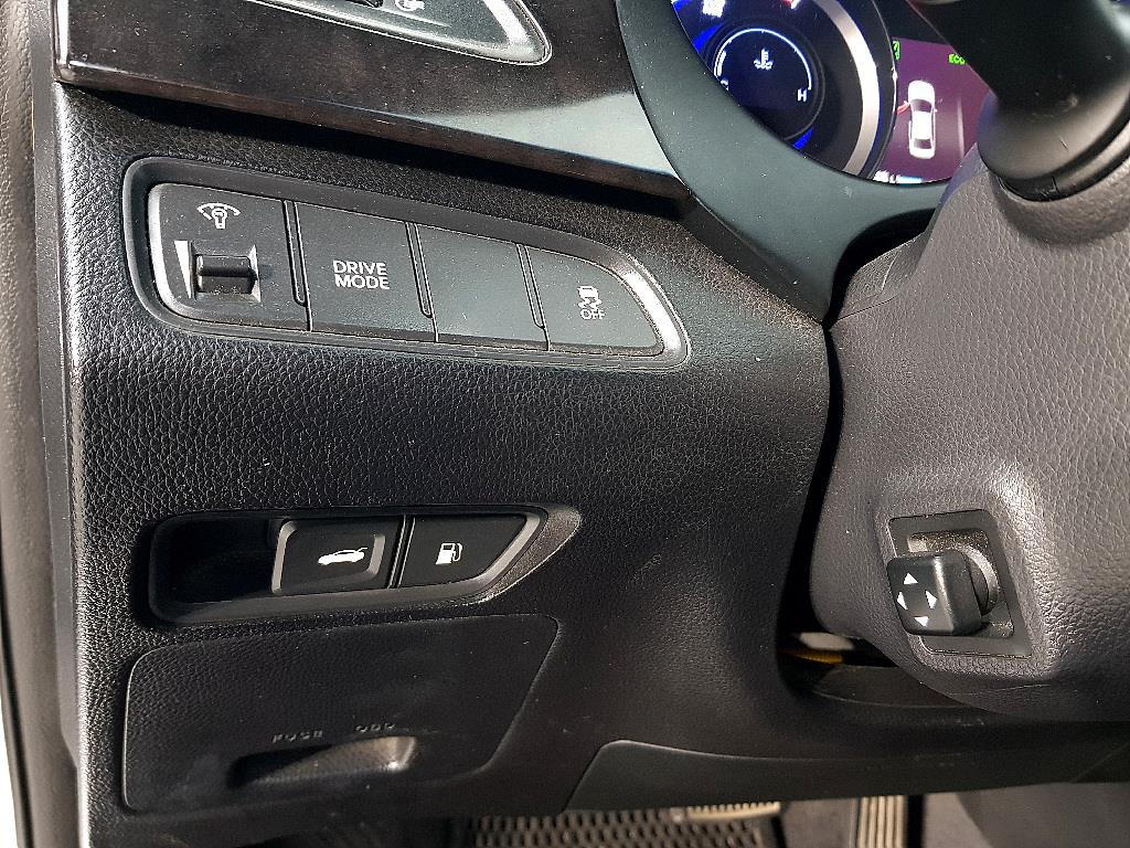 HYUNDAI Grandeur - Vista 11