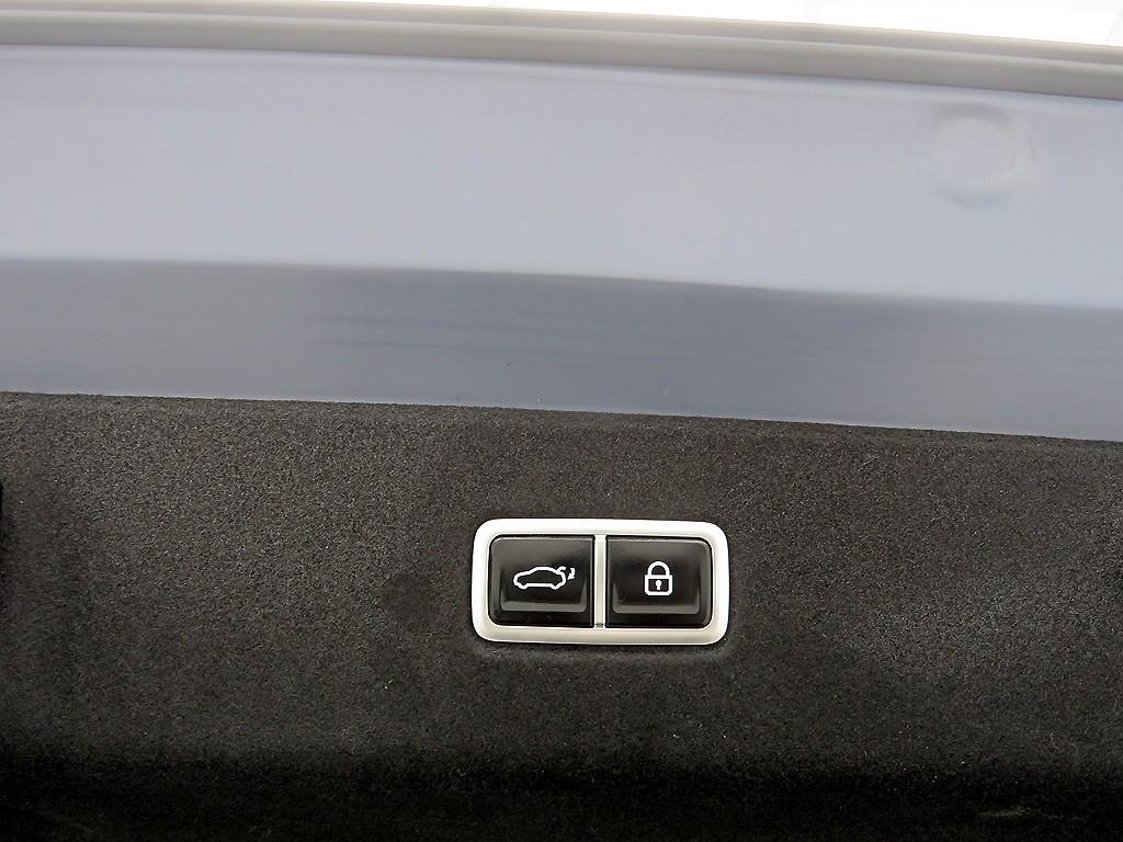 HYUNDAI Ioniq 6 - Vista 5
