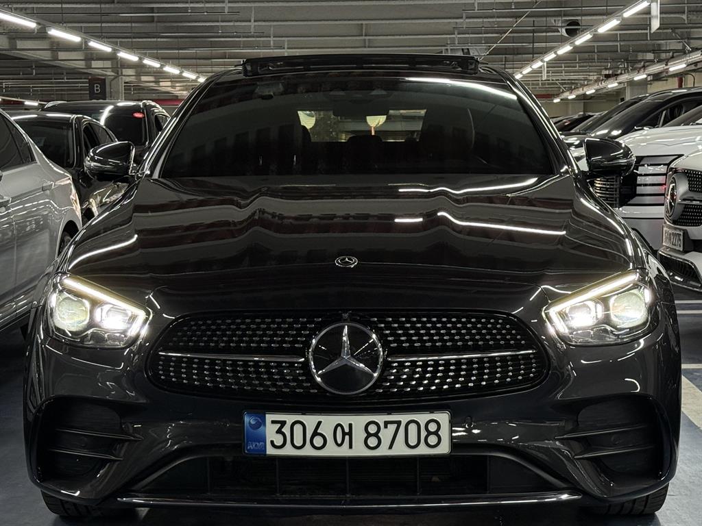 Mercedes Benz E class - Vista 2