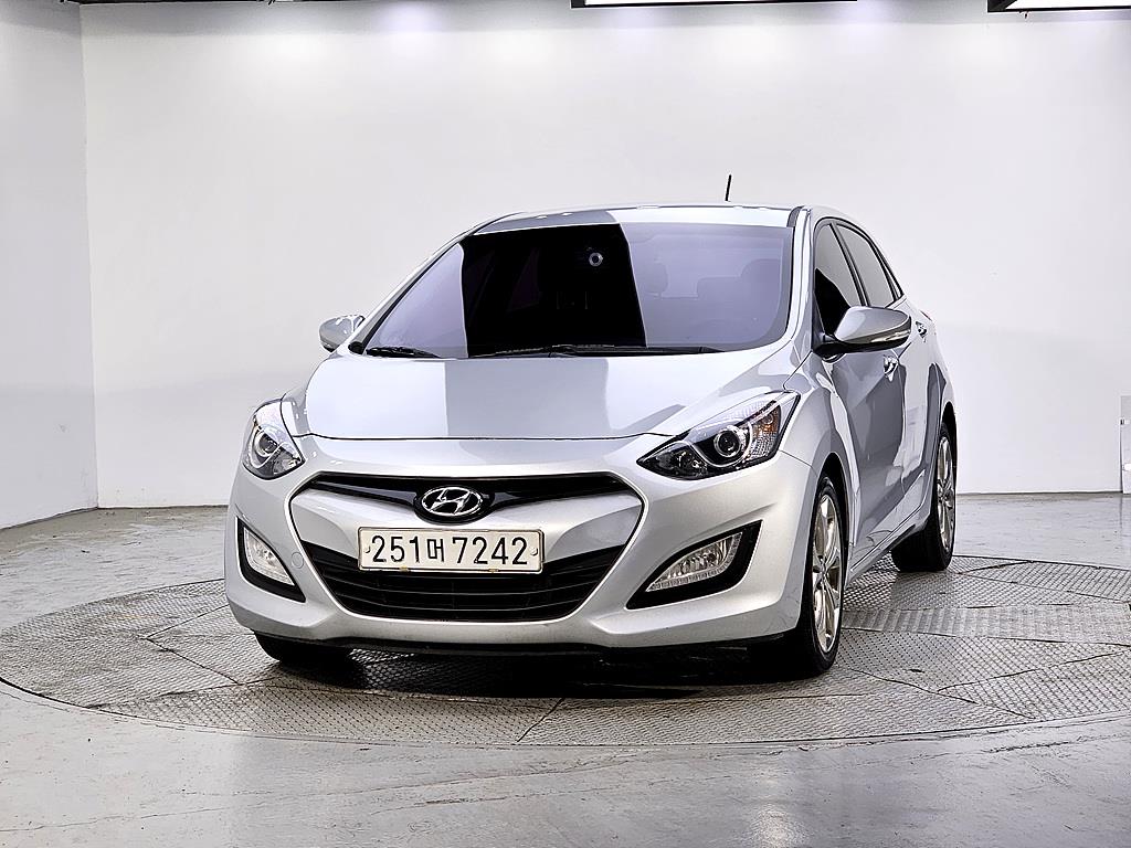 HYUNDAI i30 - Vista 2