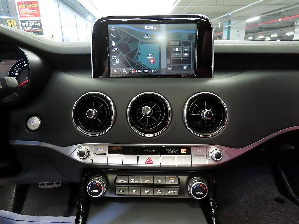 KIA Stinger - Vista 11