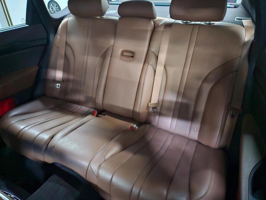 Genesis G80 - Vista 5