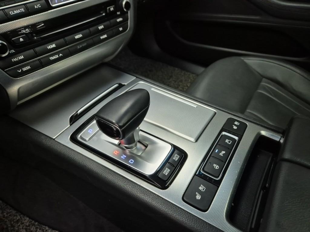 Genesis G80 - Vista 8
