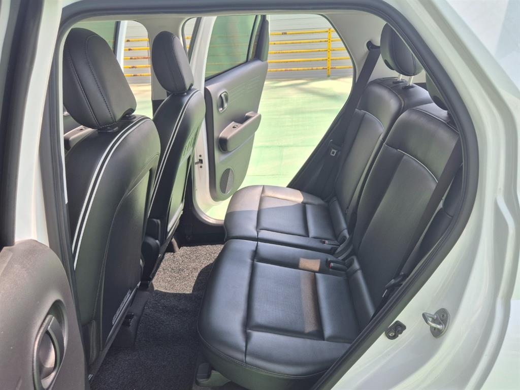 HYUNDAI Casper - Vista 7