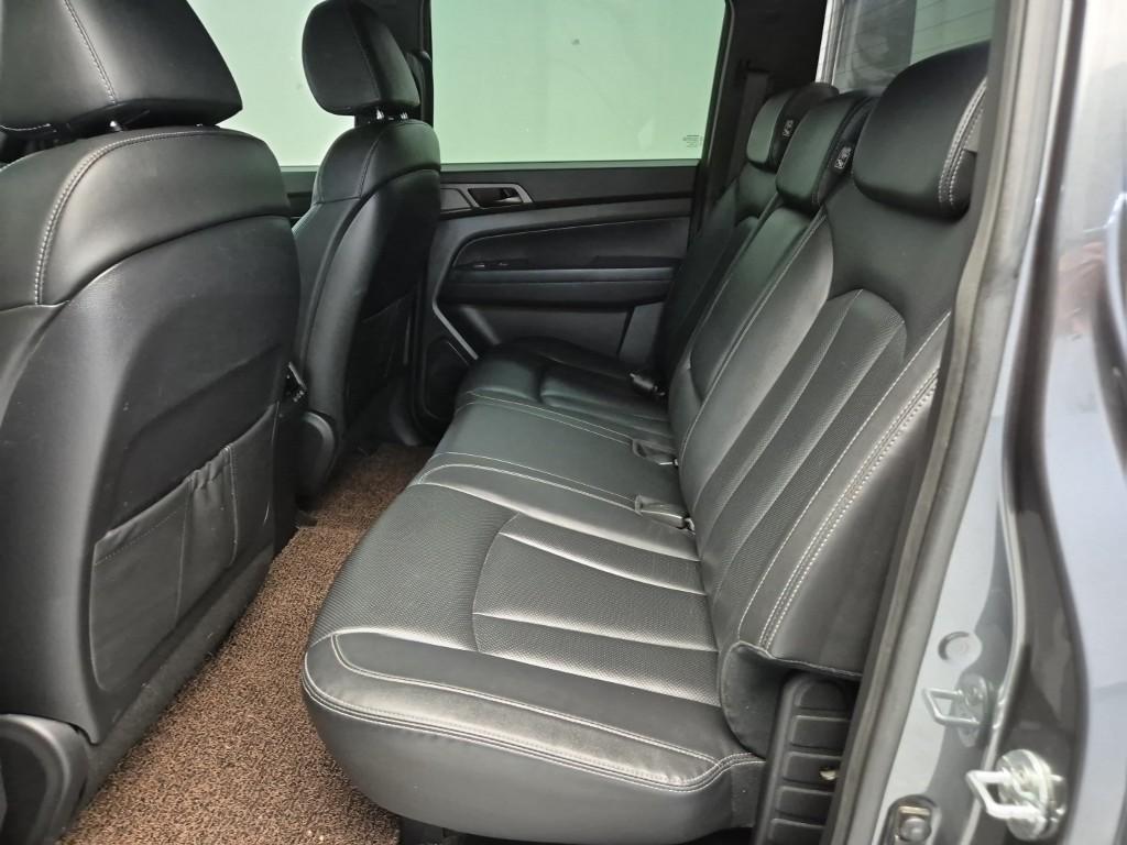 Ssangyong Rexton - Vista 12