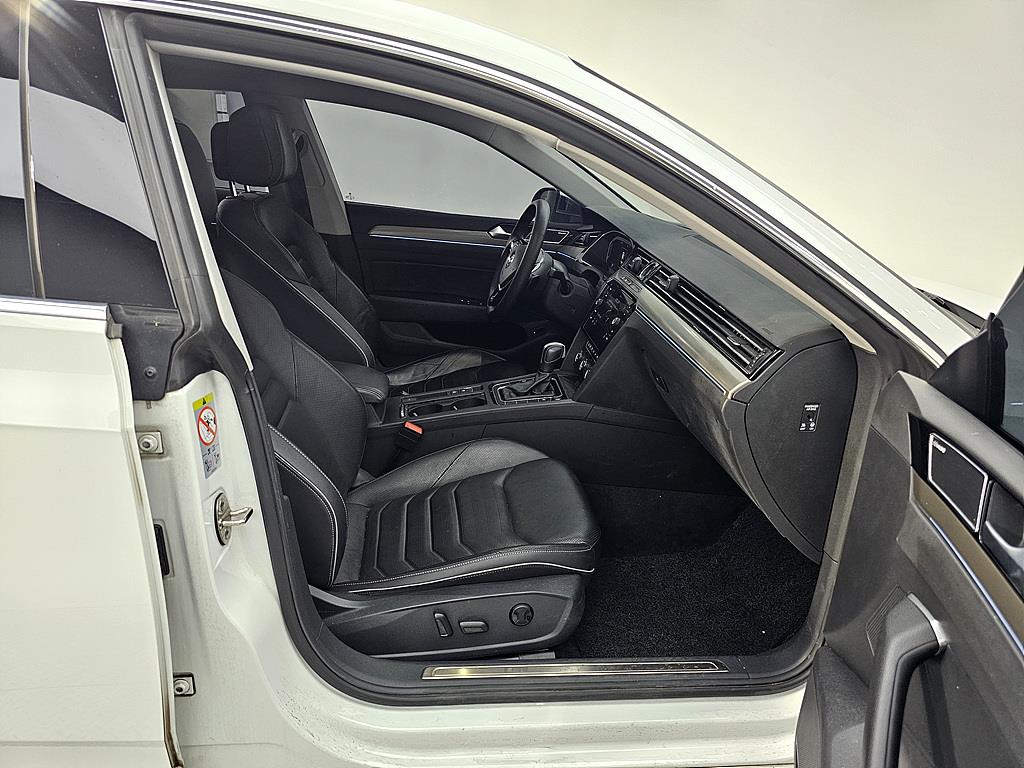 Volkswagen Arteon - Vista 10