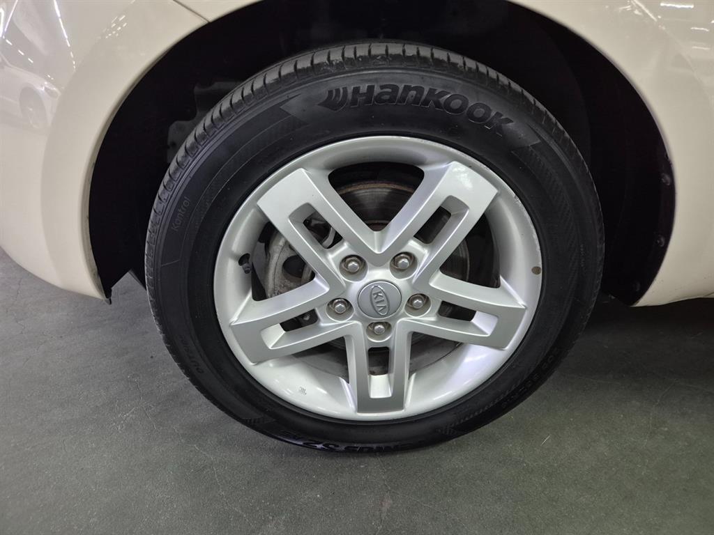 KIA Soul - Vista 8