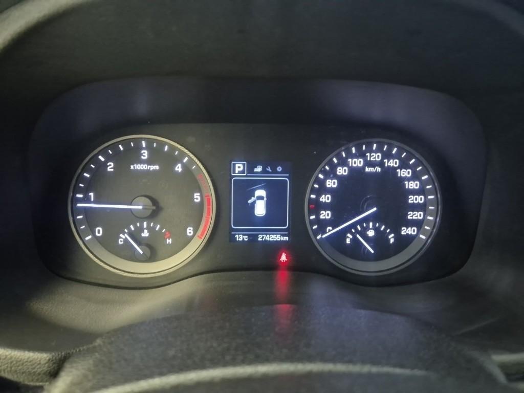 HYUNDAI Tucson - Vista 6